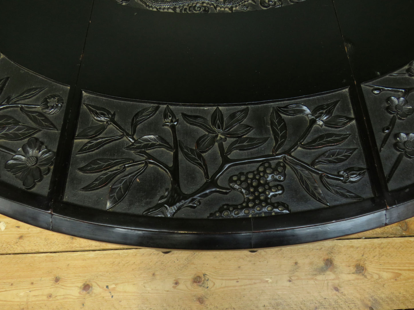 Antique Oriental Lacquered Drop leaf Table with Dragon decoration