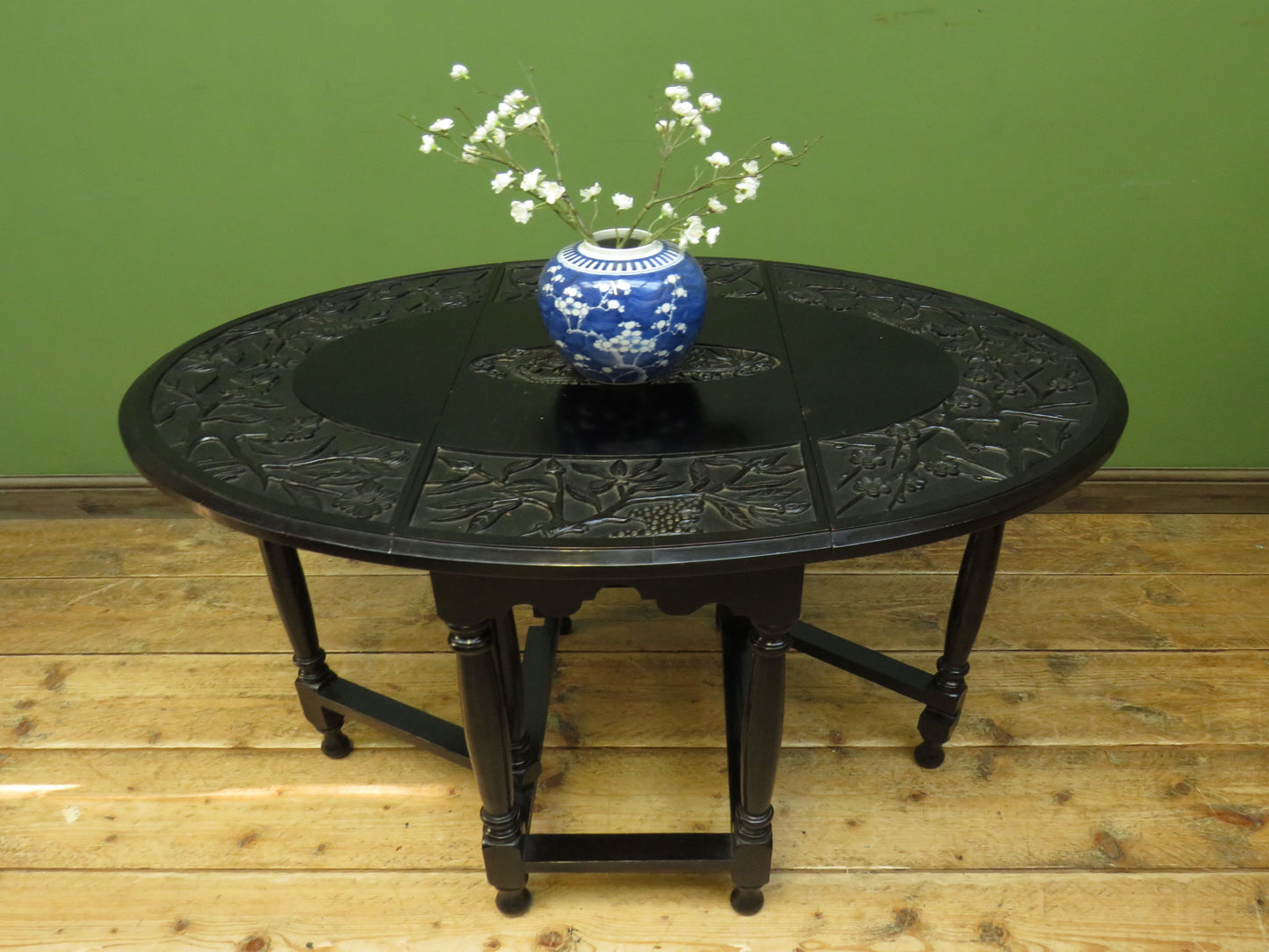 Antique Oriental Lacquered Drop leaf Table with Dragon decoration