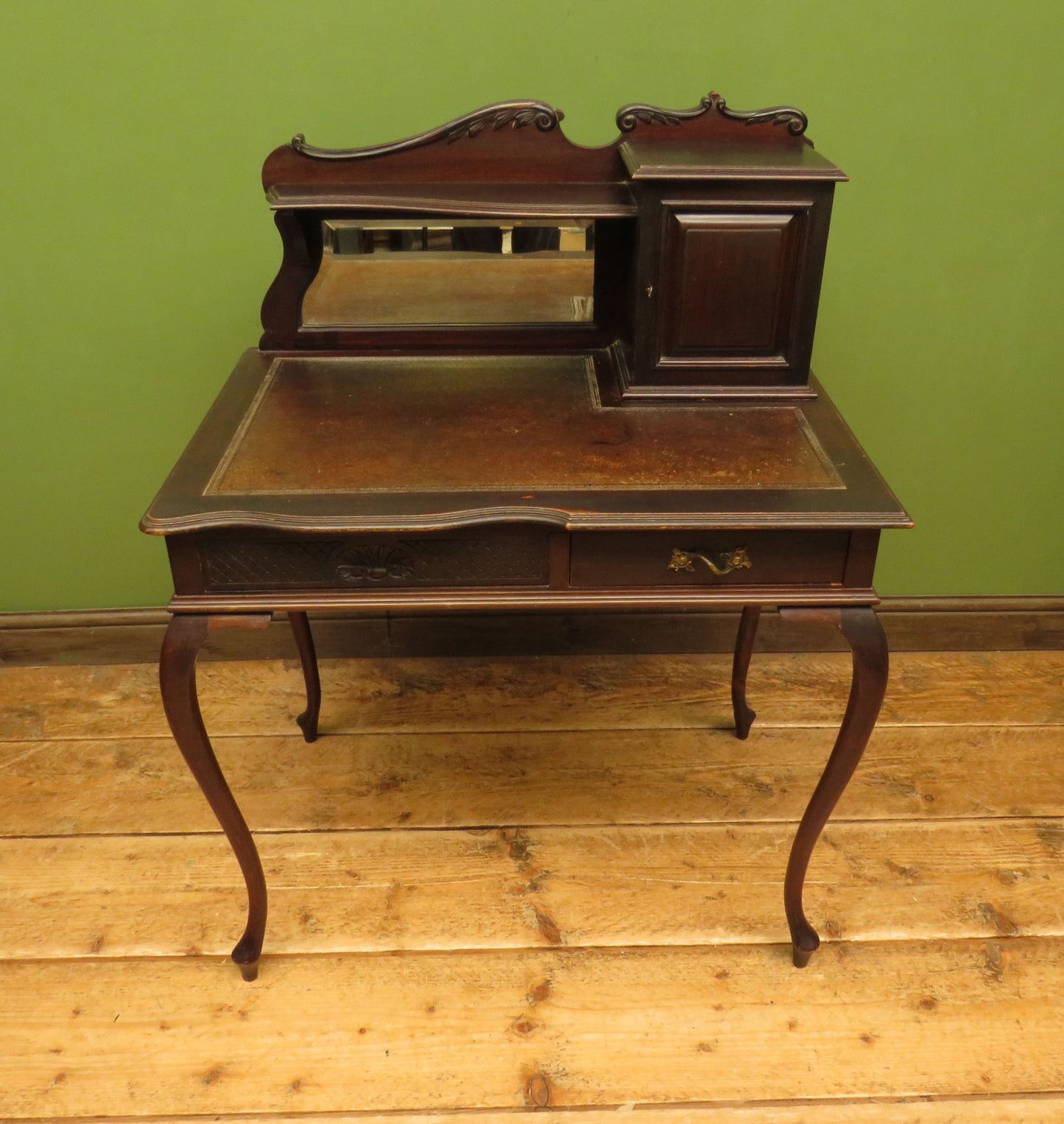 Antique writing table desk ladies Bonheur du Jour dressing table