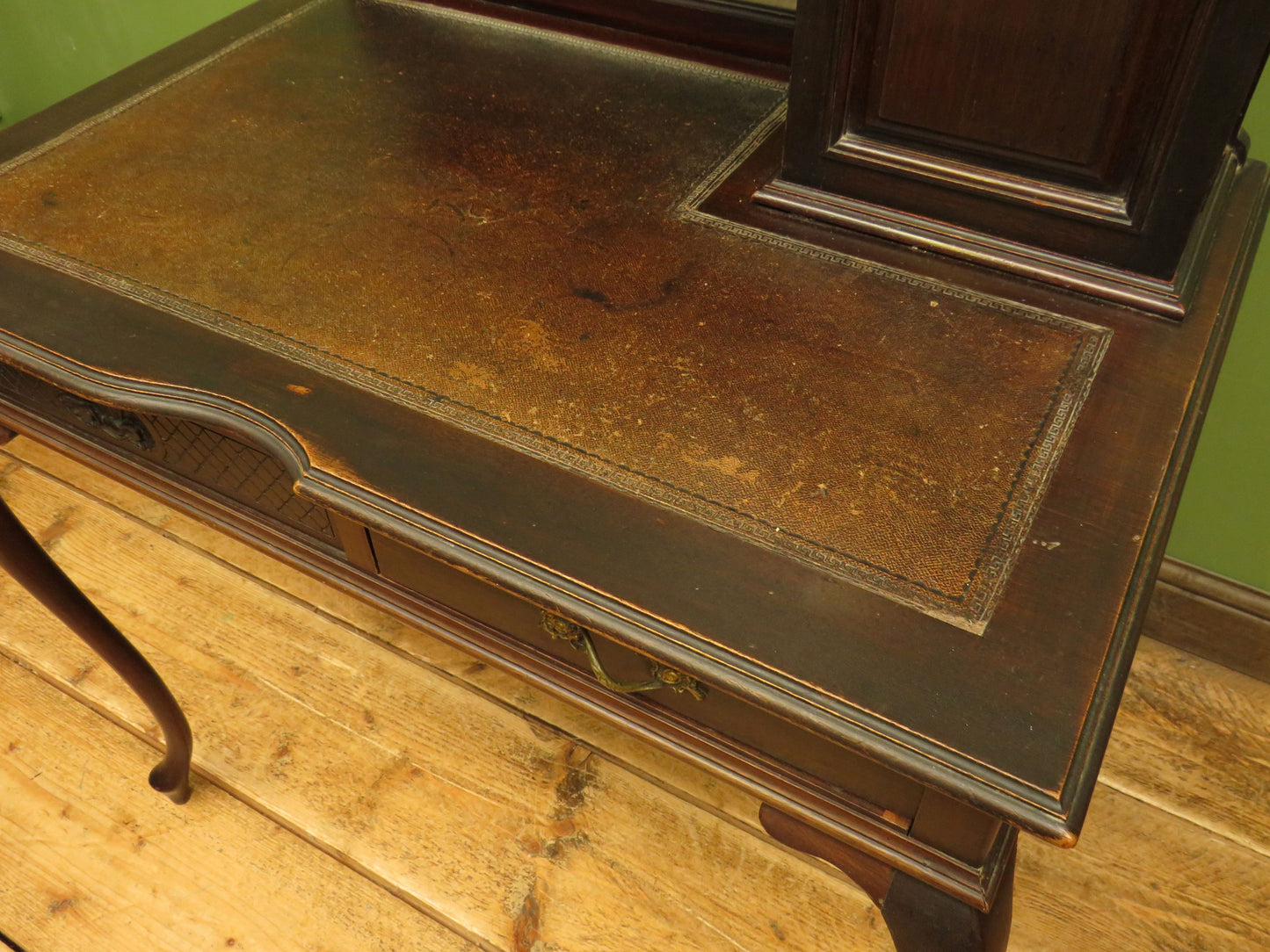 Antique writing table desk ladies Bonheur du Jour dressing table