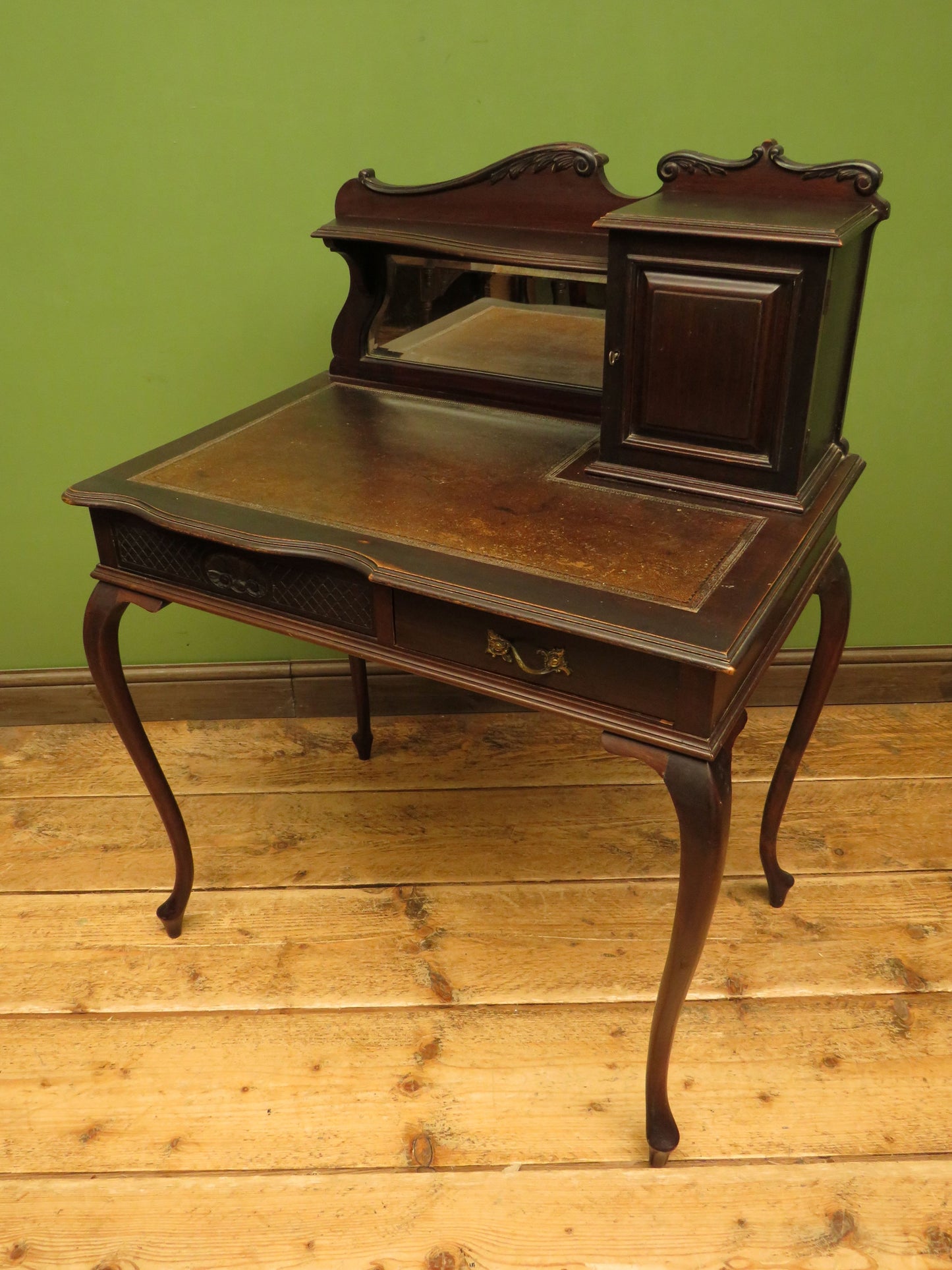 Antique writing table desk ladies Bonheur du Jour dressing table