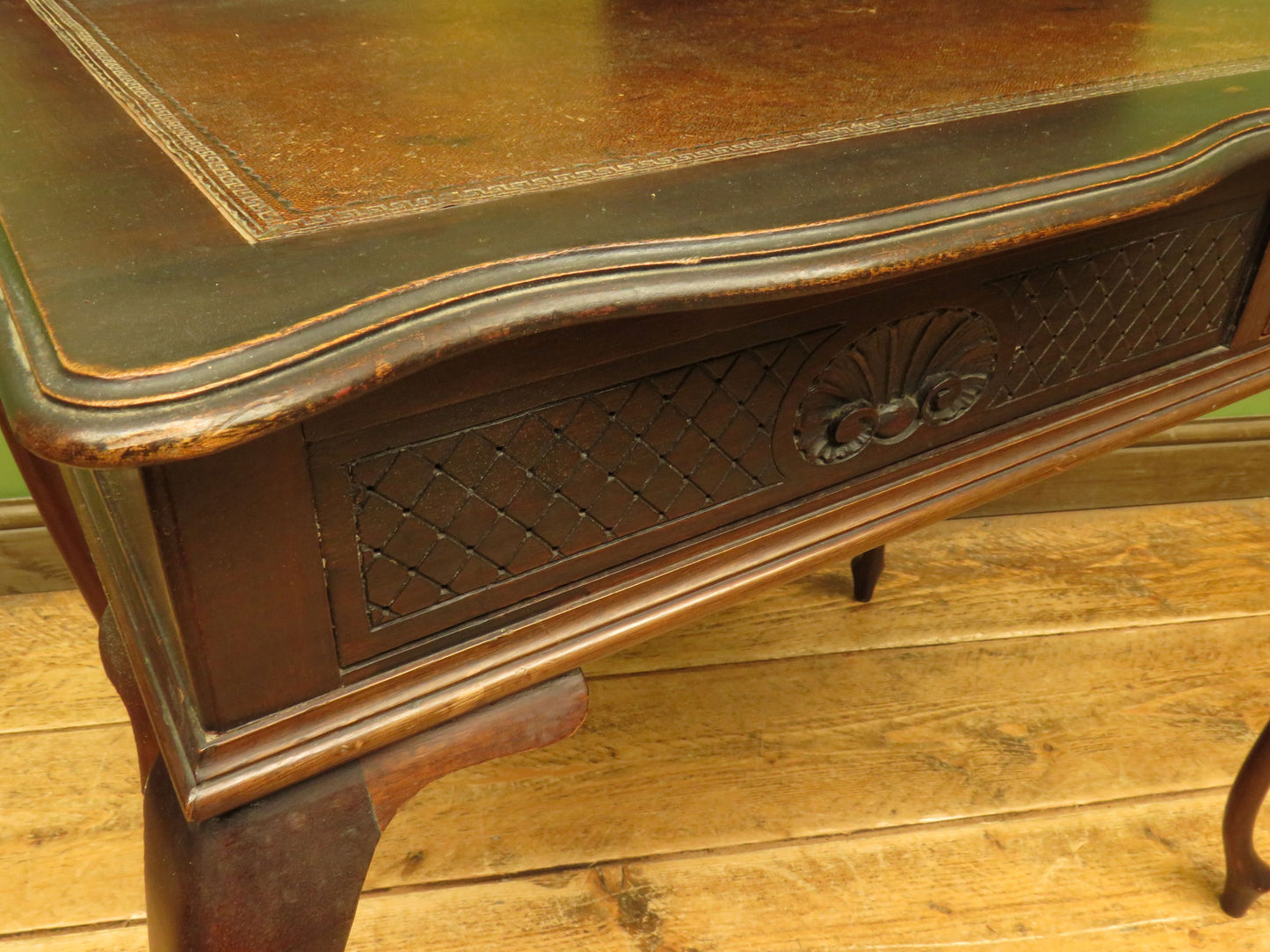 Antique writing table desk ladies Bonheur du Jour dressing table