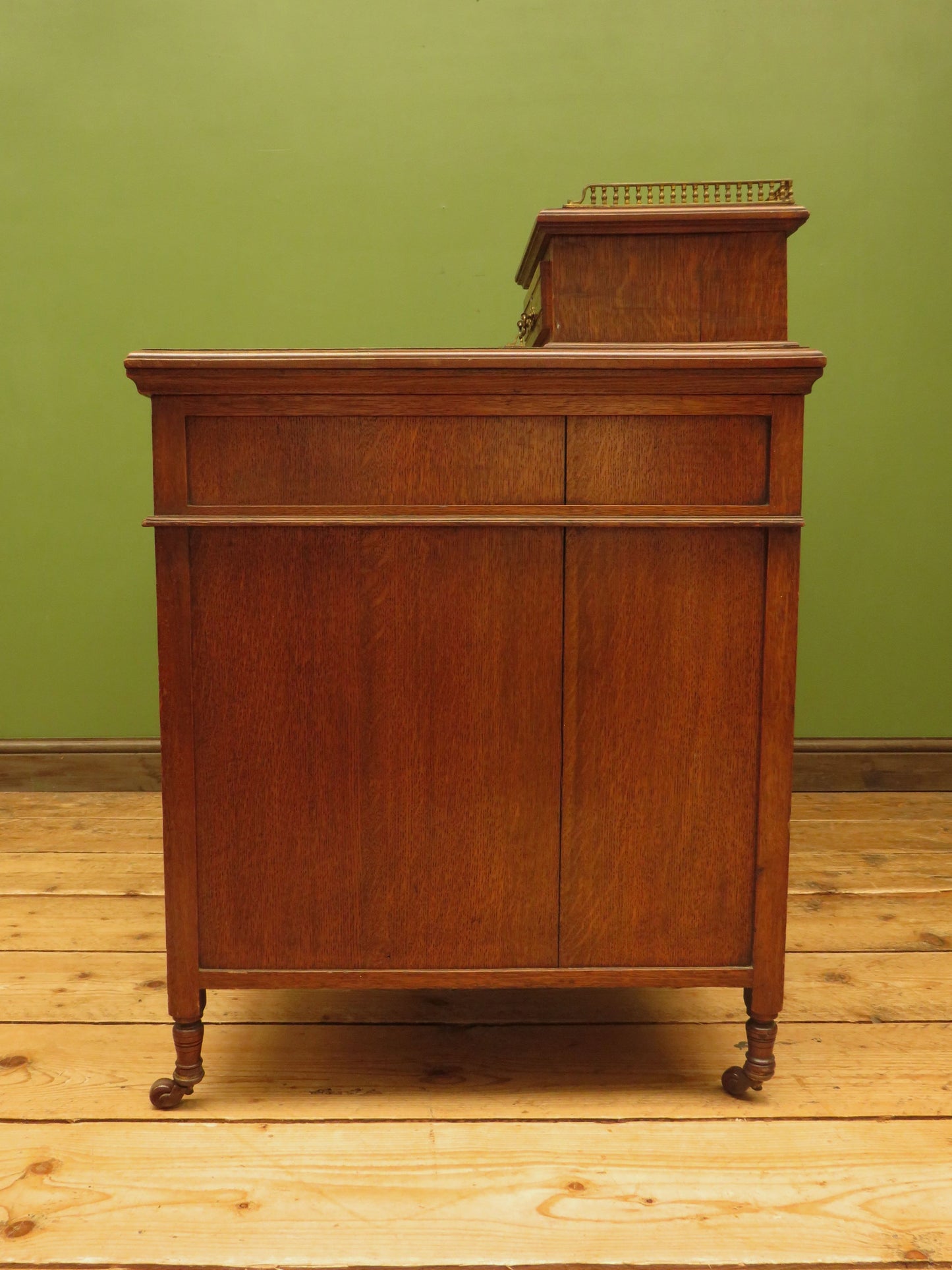 Imposing Antique Estate Managers Oak Pedestal Desk with Green Leather Top