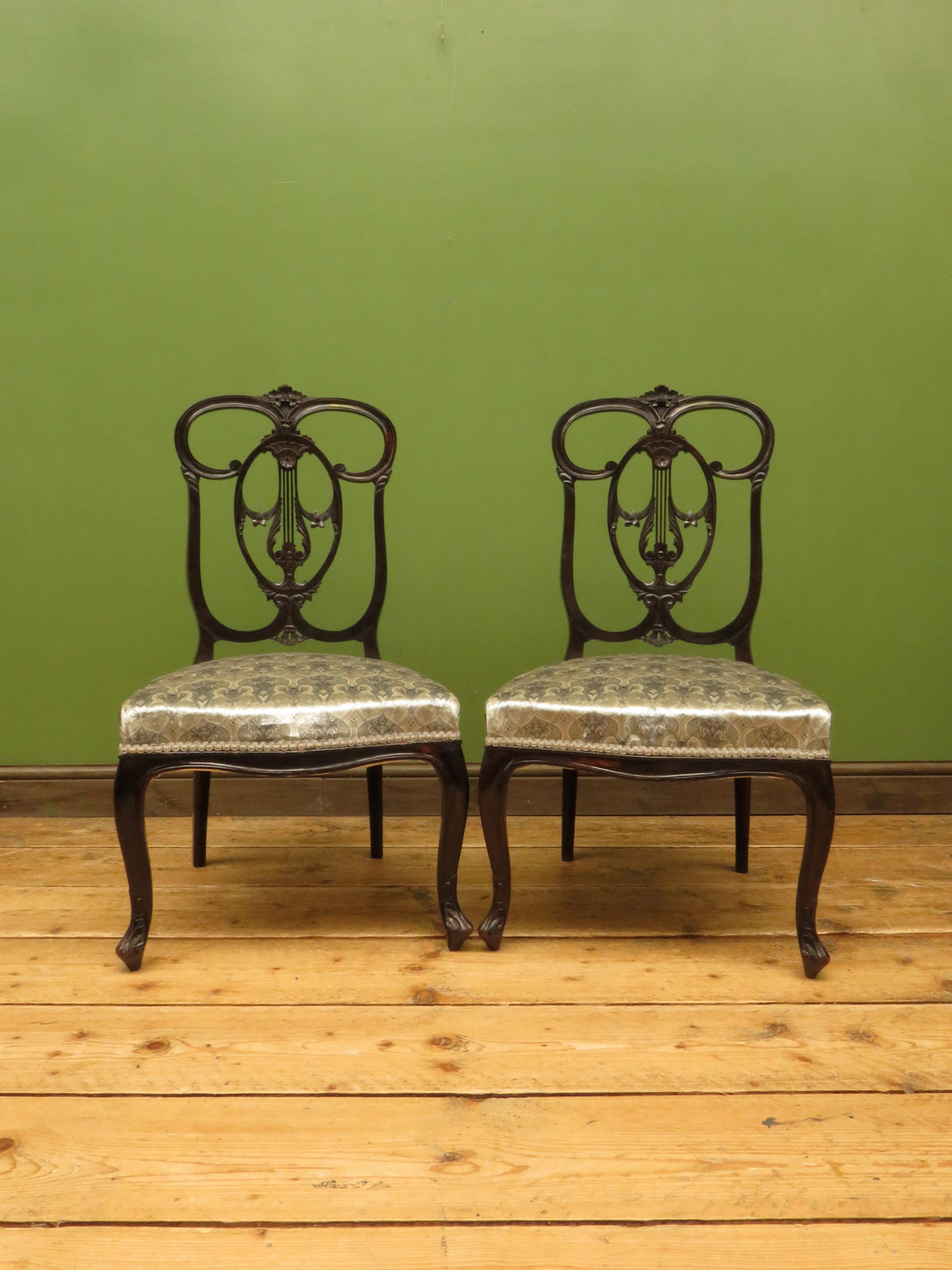 Aesthetic Movement chairs in 'Queen Of The Night' by Laurence Lewellyn-Bowen