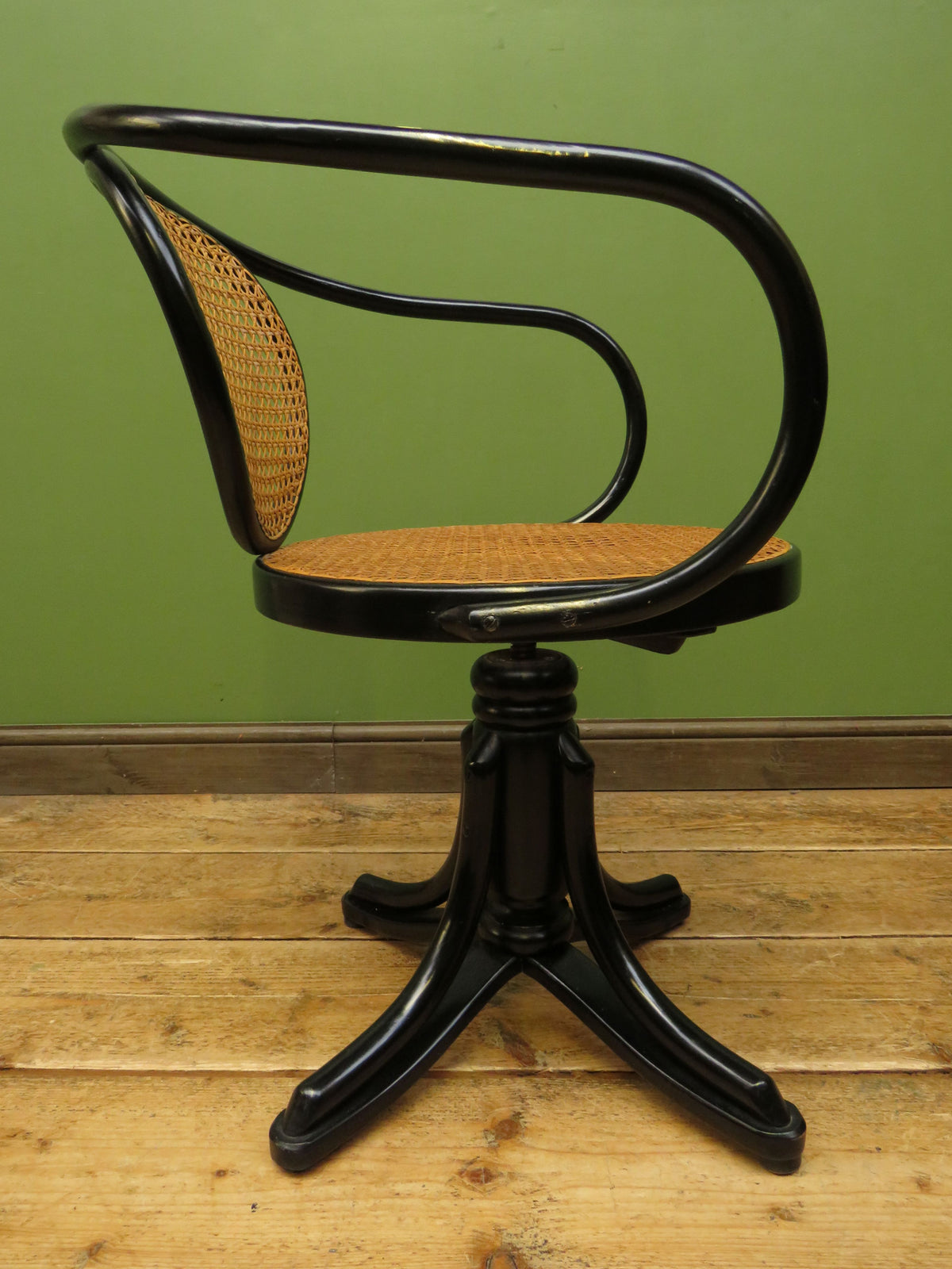 Thonet Bentwood Swivel Office Chair 5501 by ZPM Radomsko Furniture