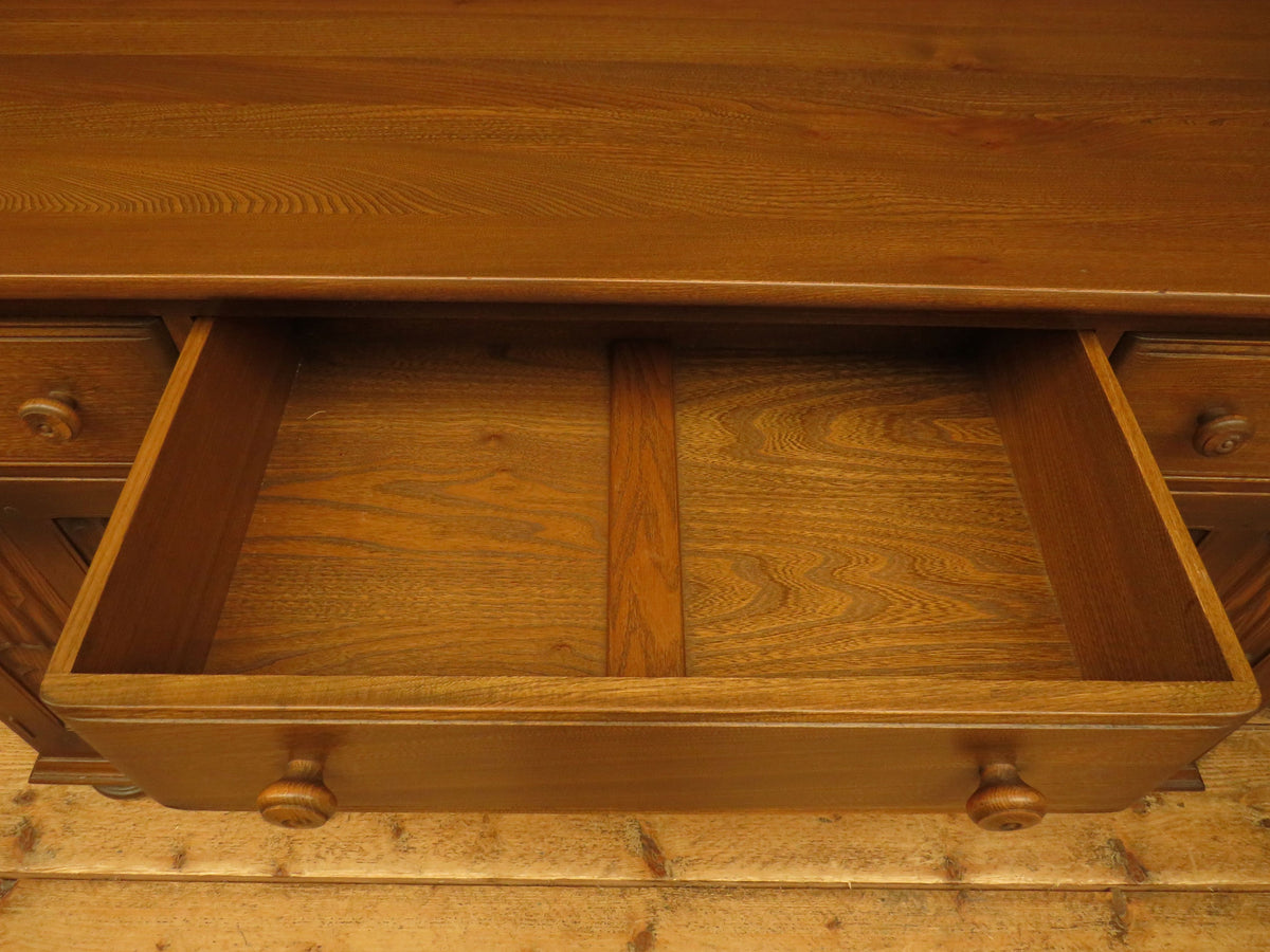 Ercol Welsh Dresser Farmhouse Cabinet Display Storage Cupboard